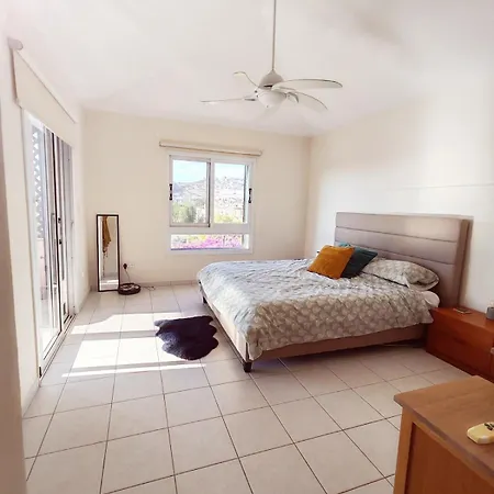 Pink Βίλα Πέγεια